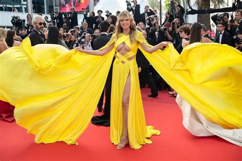 heidi klum cannes 2023 nip slip|Heidi Klum Suffers Wardrobe Malfunction on Cannes Red Carpet